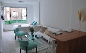 Chic & Bright Apartment In Recoleta